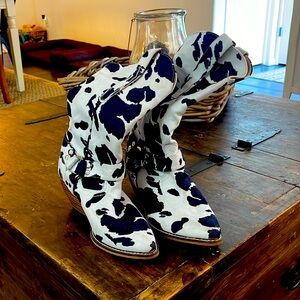 Cow cowgirl boots!